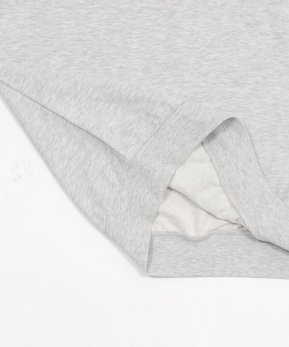 ワンポイント刺繍プルパーカー