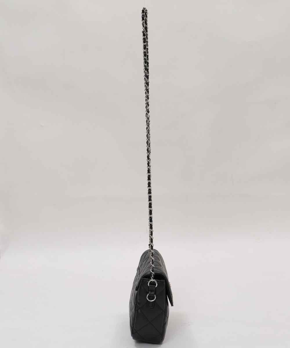 キルティングフラップチェーンショルダー