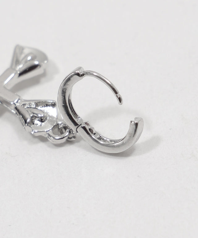 LBIGクロスピアス