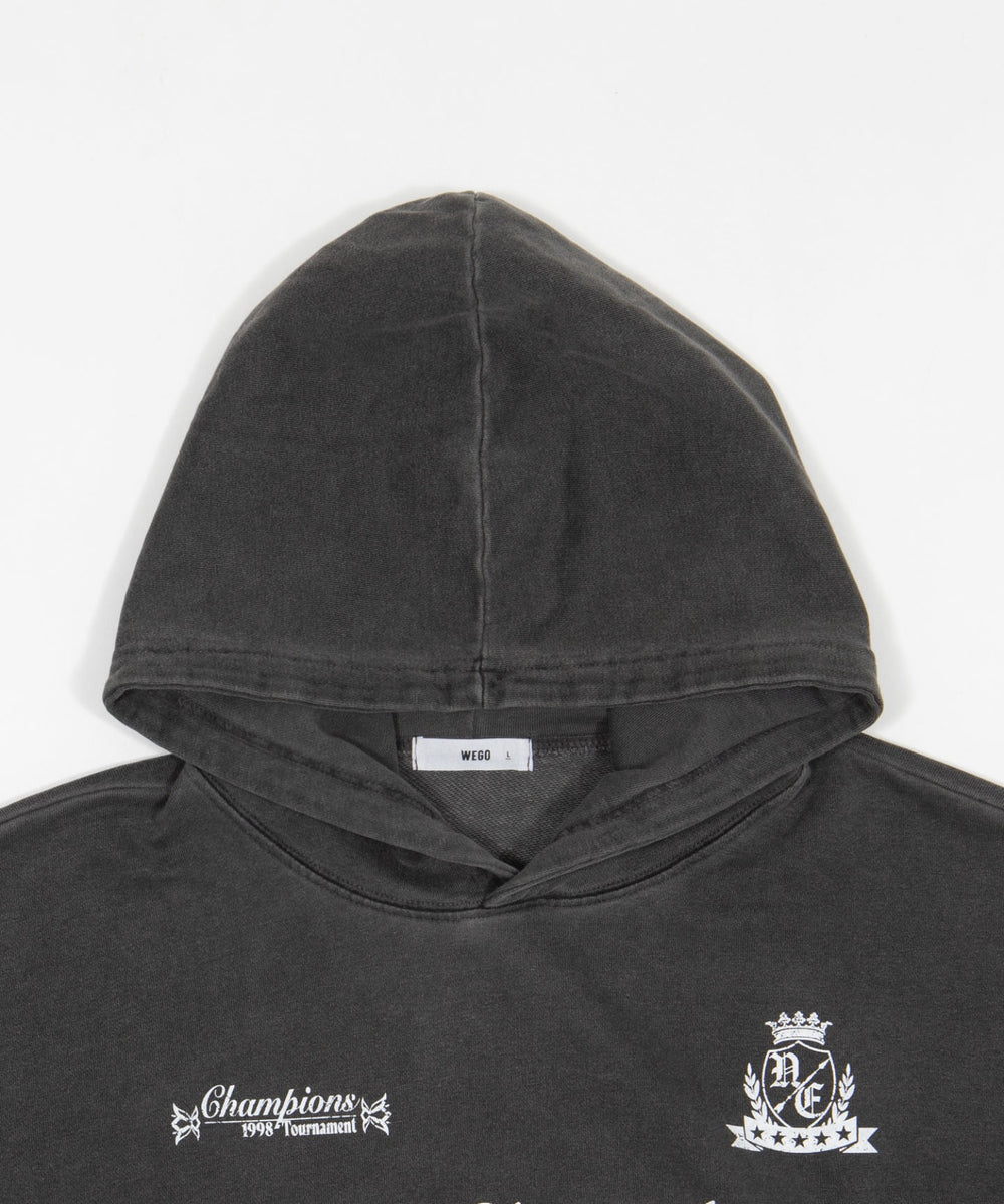 グラフィックバルーンクロップドプルパーカー