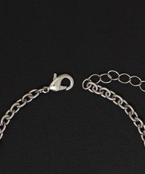 MPUエンボスロゴクロスネックレス