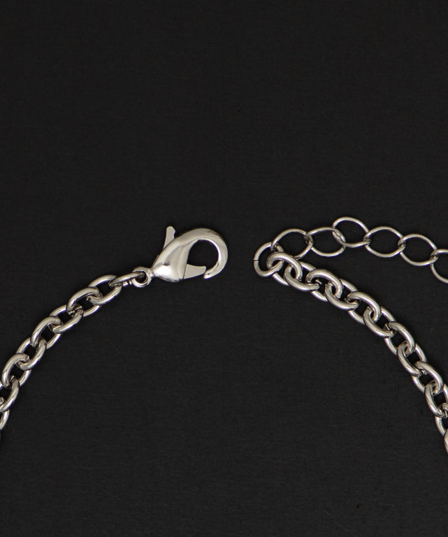 MPUエンボスロゴクロスネックレス