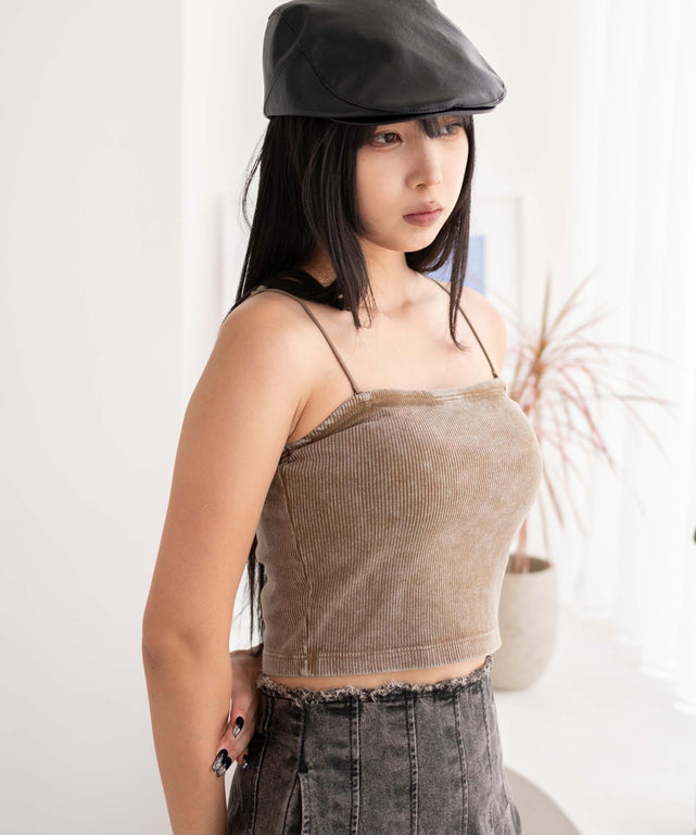 ブラウン モデル：160cm M着用