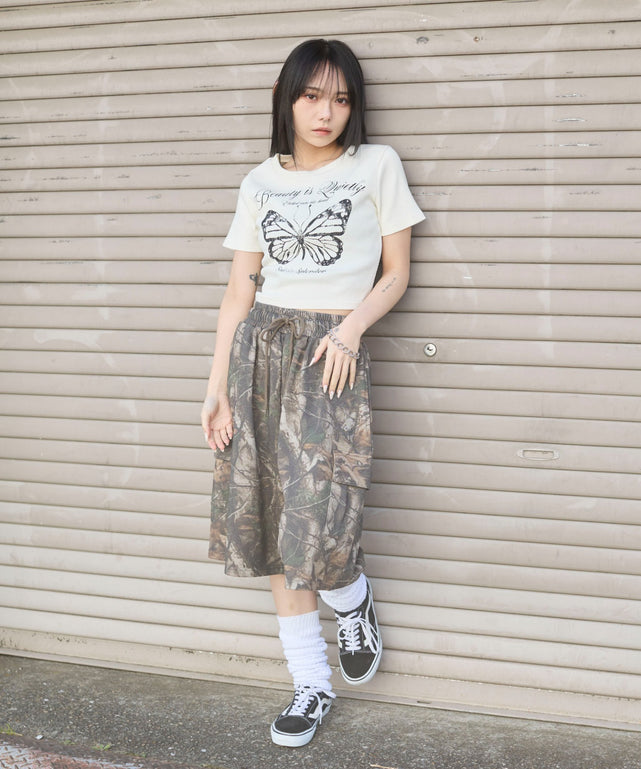 柄２（ホワイト×バタフライ）　モデル:159cm F着用