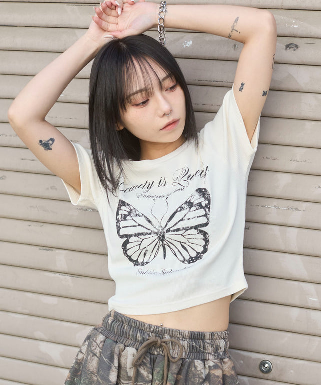 柄２（ホワイト×バタフライ）　モデル:159cm F着用