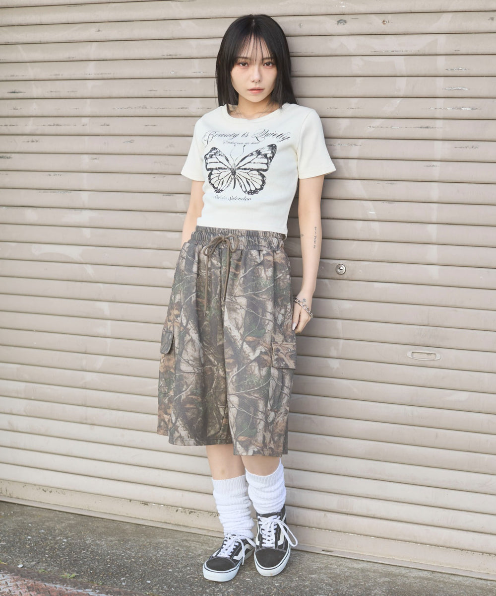 柄２（ホワイト×バタフライ）　モデル:159cm F着用