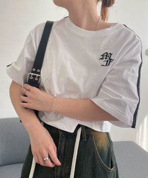 ホワイト モデル：155cm M着用