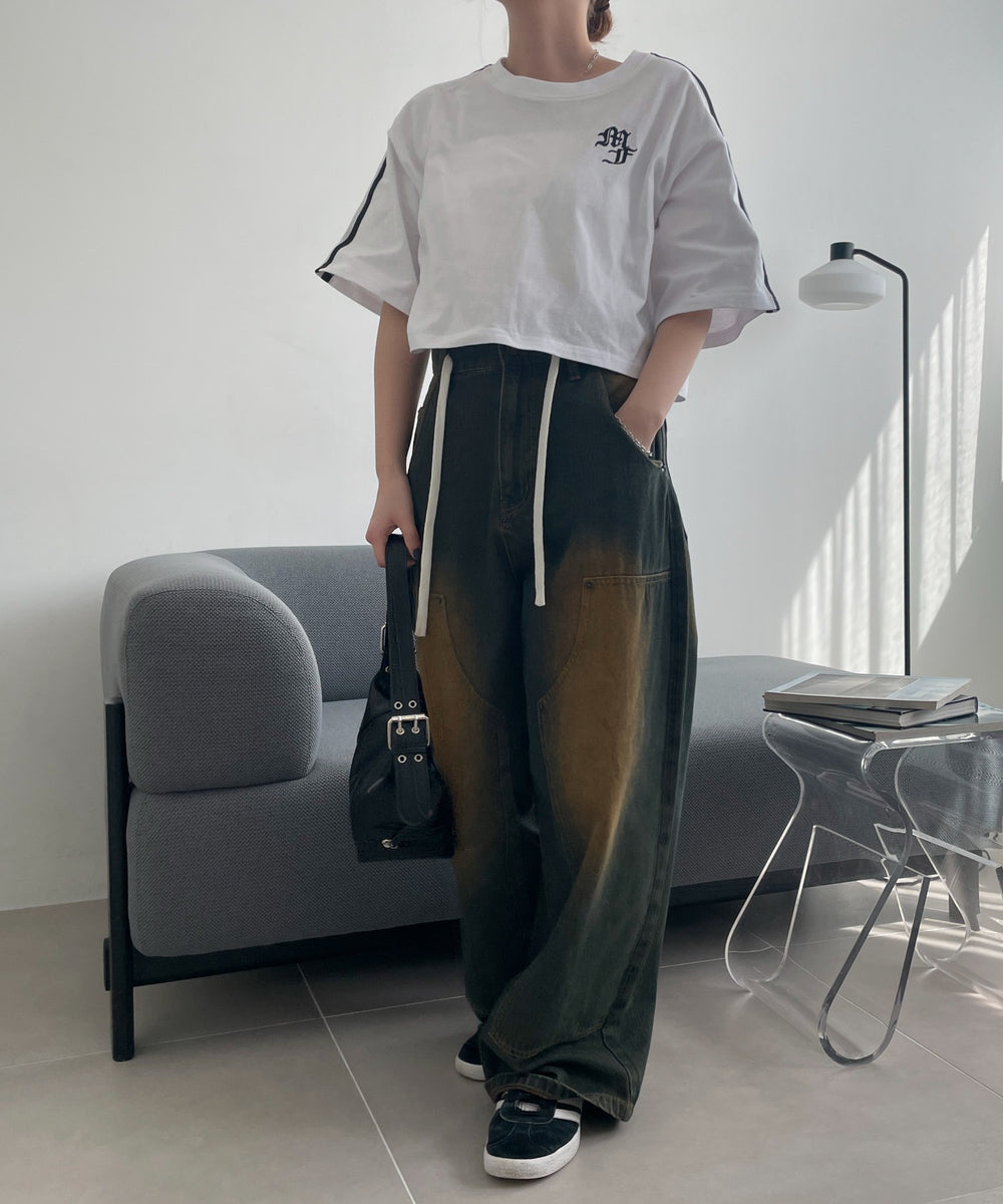 ホワイト モデル：155cm M着用