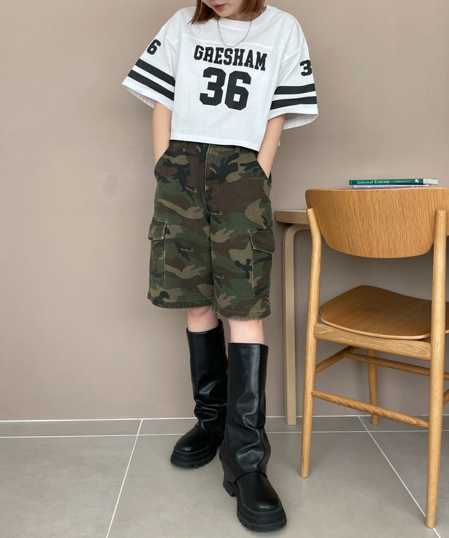 ホワイト モデル：155cm M着用