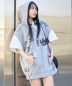 グレー モデル：159cm L着用