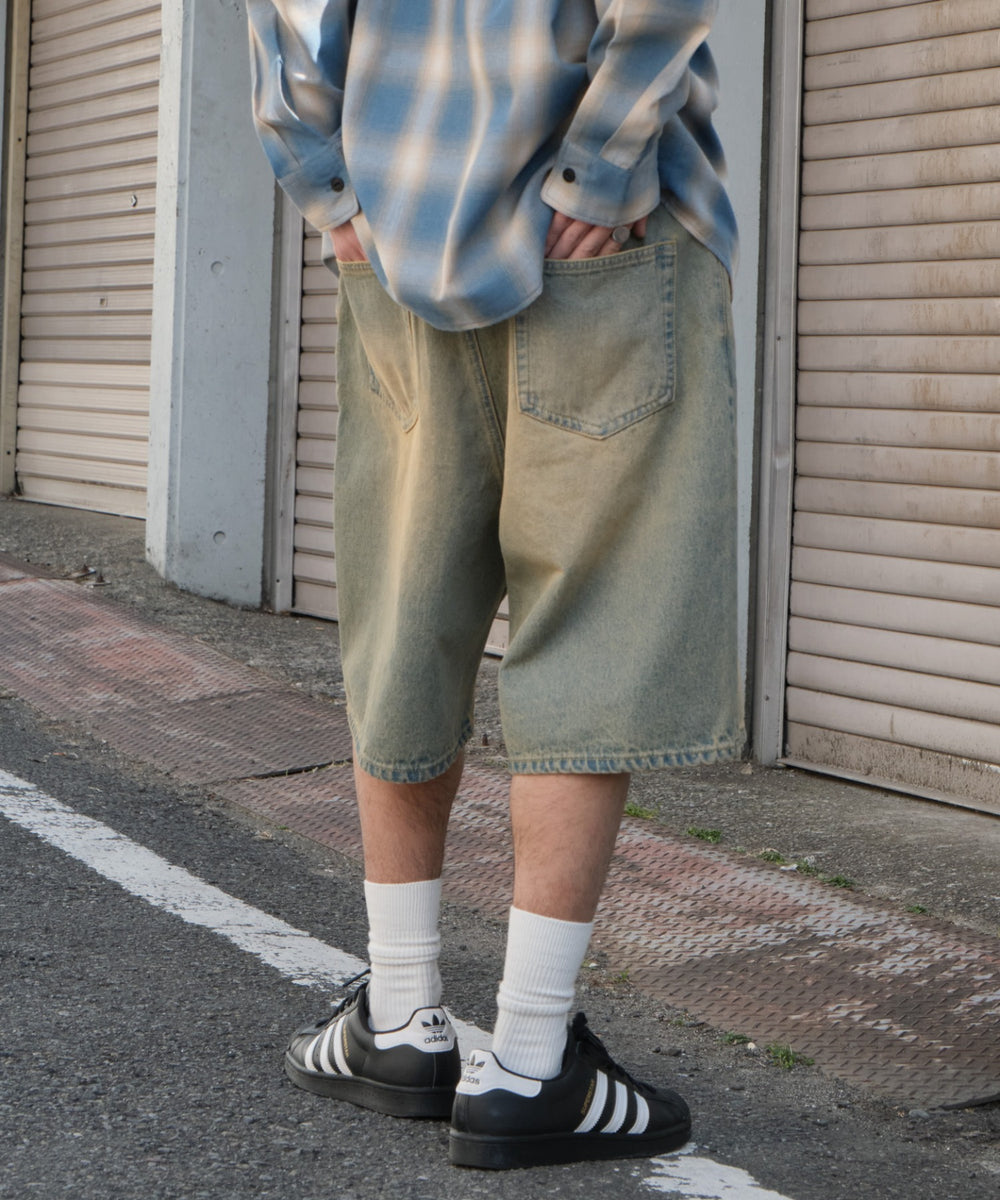 デニム淡加工 モデル：175cm L着用