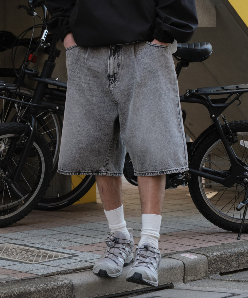 グレー モデル：175cm L着用