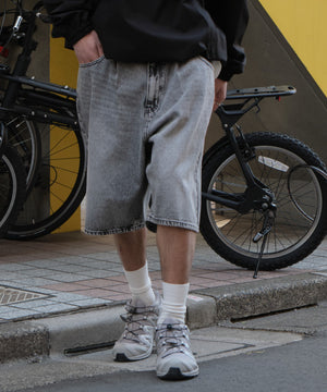 グレー モデル：175cm L着用