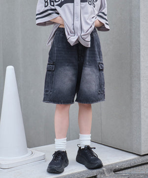 デニムブラック モデル：159cm S着用