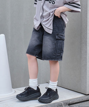 デニムブラック モデル：159cm S着用