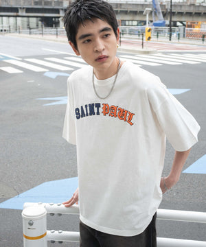 ホワイト モデル：180cm L着用