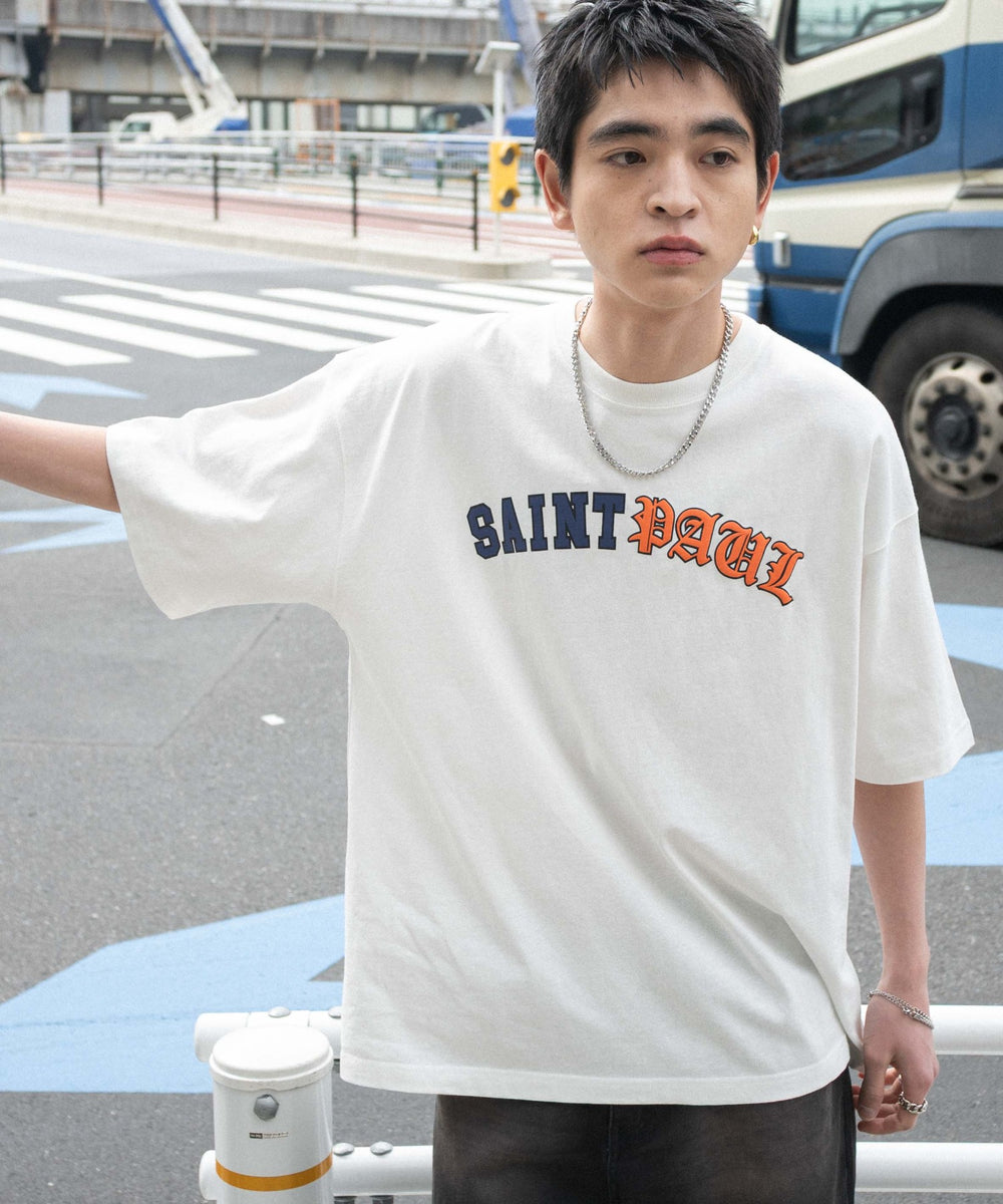 ホワイト モデル：180cm L着用