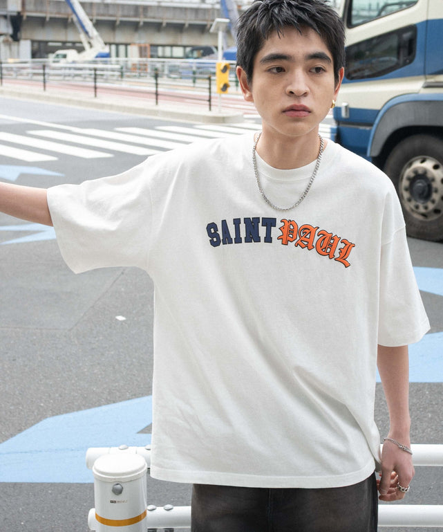 ホワイト モデル：180cm L着用