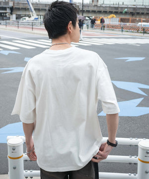 ホワイト モデル：180cm L着用