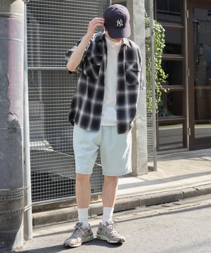 デニム淡加工 モデル：180cm L着用