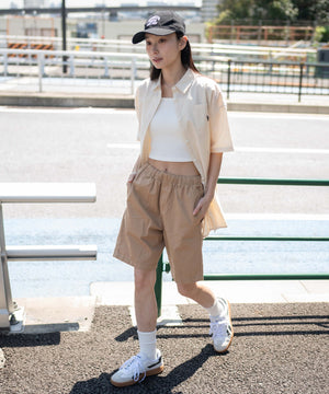 ベージュ モデル：161cm S着用