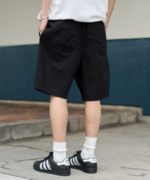 ブラック モデル：178cm L着用