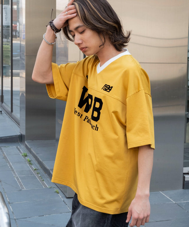 イエロー　モデル:175cm L着用