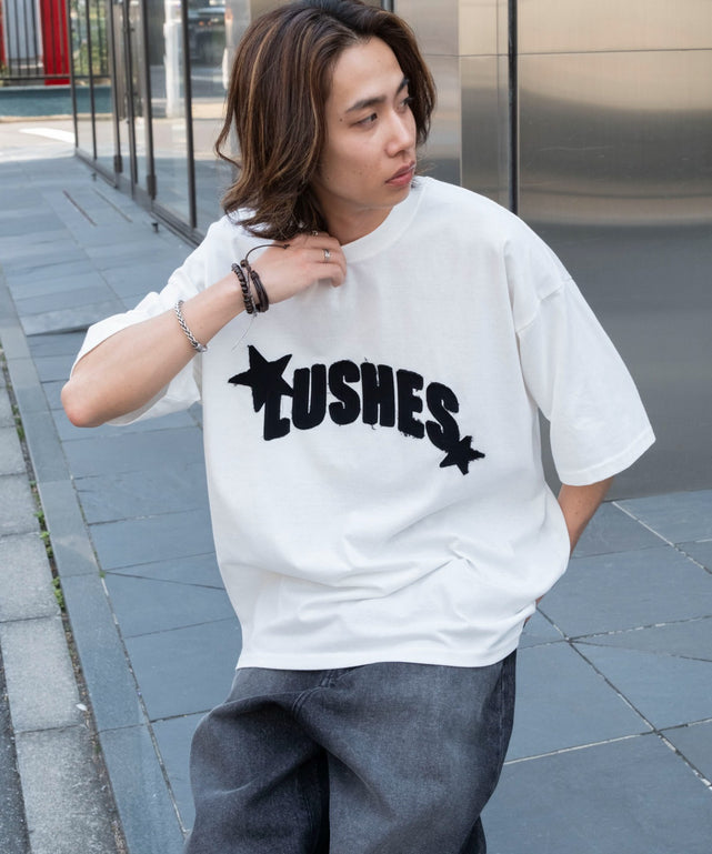 ホワイト　モデル:175cm L着用