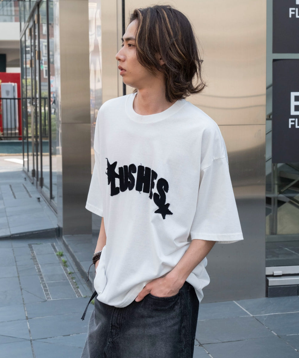 ホワイト　モデル:175cm L着用