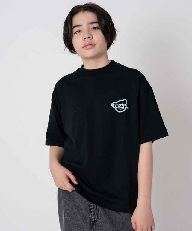 柄22 モデル：156cm XS着用