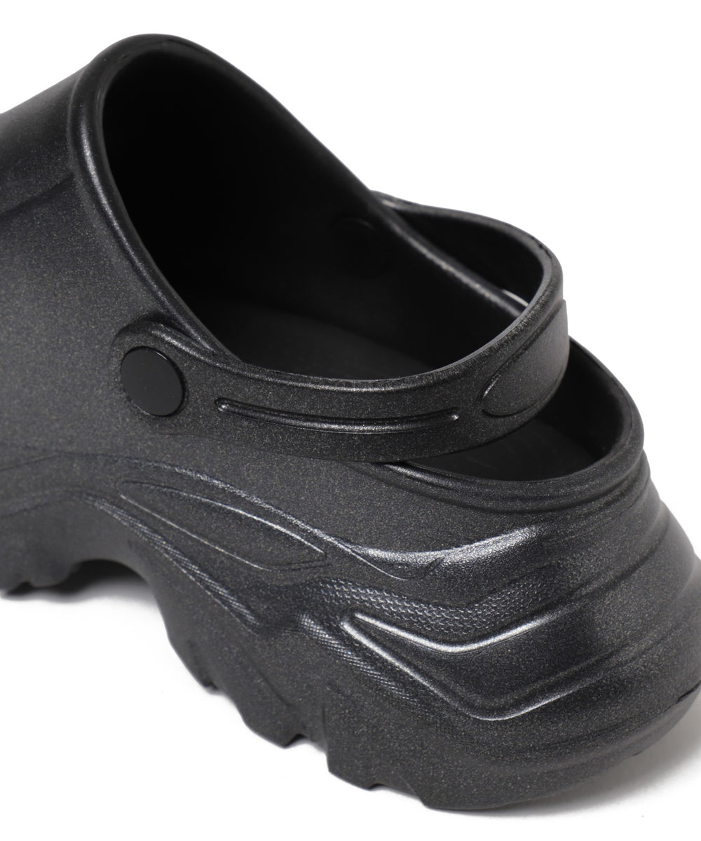 厚底ラバーサンダル