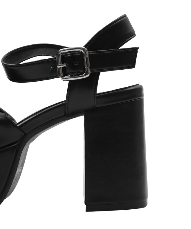 ストーム付きクロスヒールサンダル