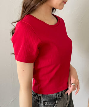 レッド モデル：160cm M着用