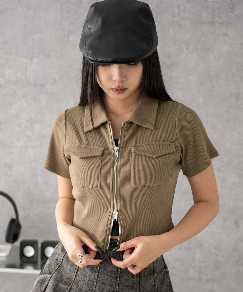 カーキ モデル：160cm F着用