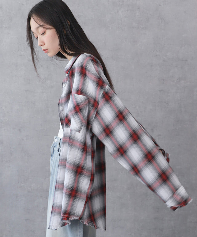 レッド モデル：161cm F着用