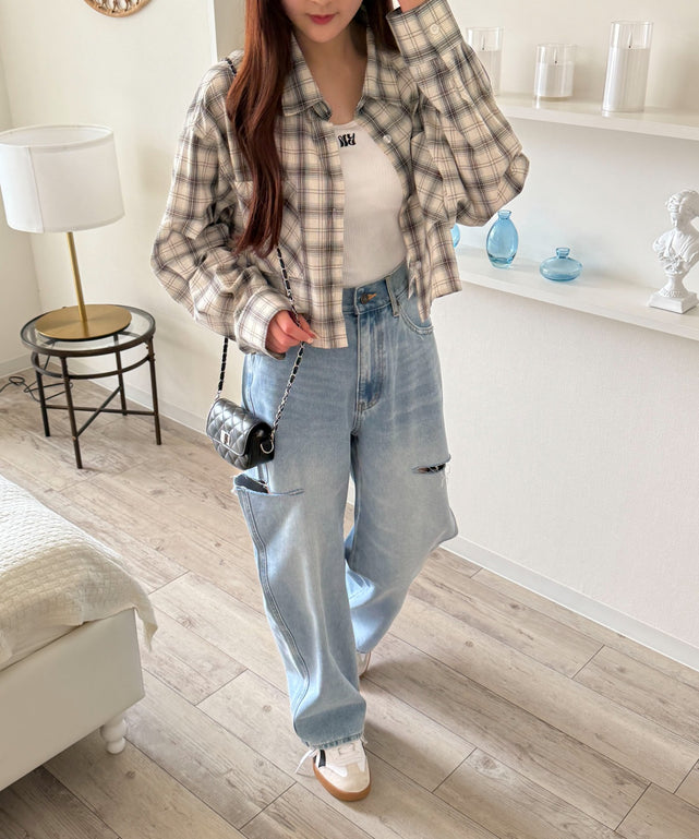 ホワイトアイボリー　モデル:160cm F着用