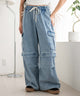 2WAYデニムカーゴパンツ/デニム淡加工 モデル：155cm F着用