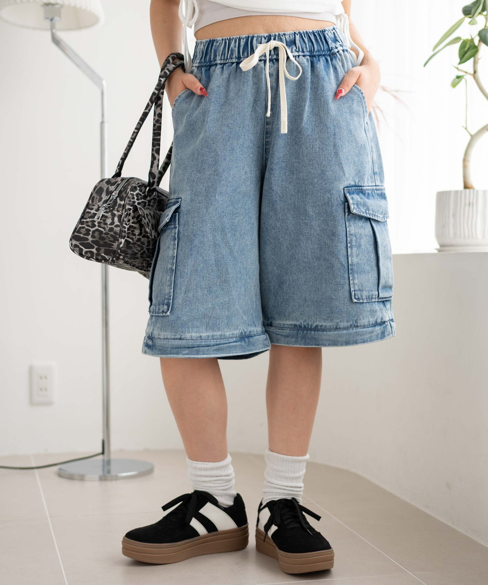 デニム淡加工 モデル：155cm F着用