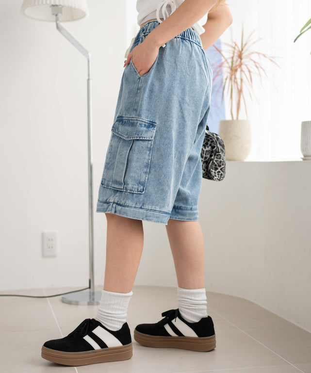 デニム淡加工 モデル：155cm F着用