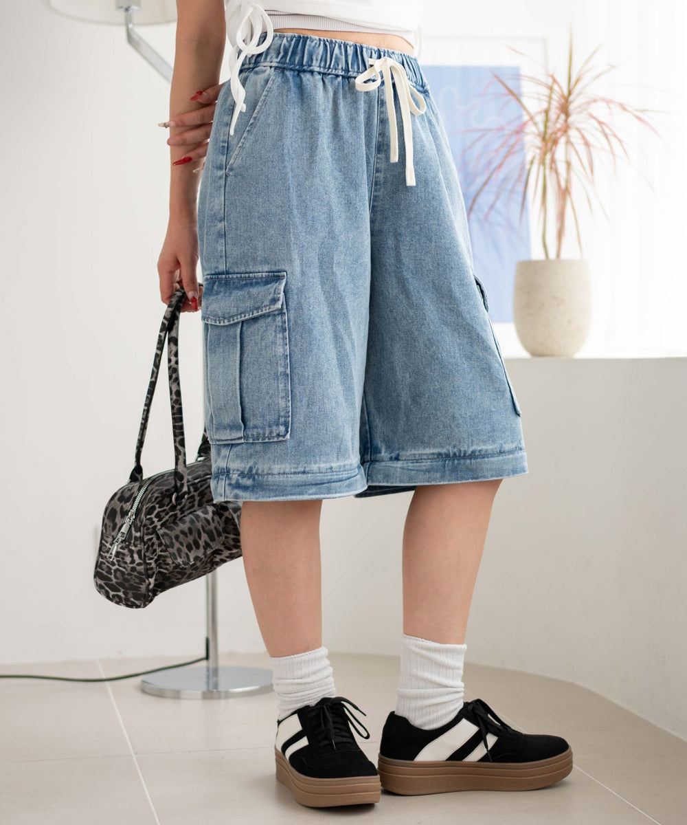 デニム淡加工 モデル：155cm F着用