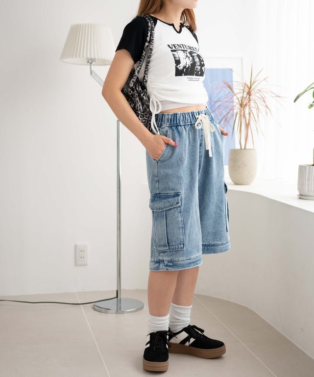 デニム淡加工 モデル：155cm F着用