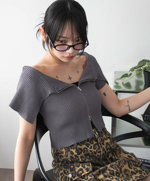 グレー モデル：159cm F着用