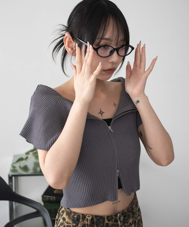 グレー モデル：159cm F着用