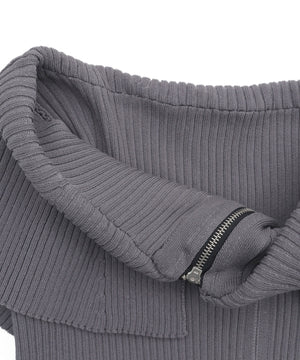 オフショルダブルジップニット