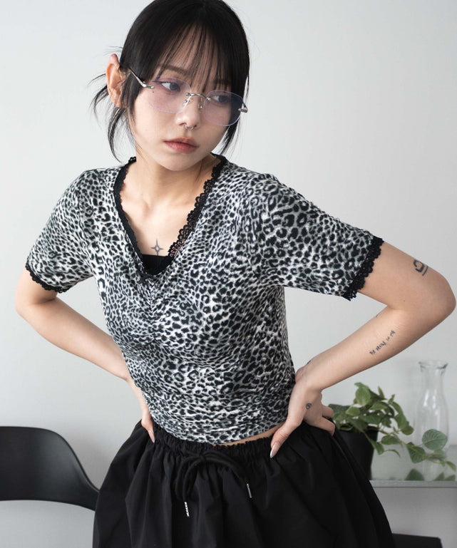 グレー モデル：159cm F着用