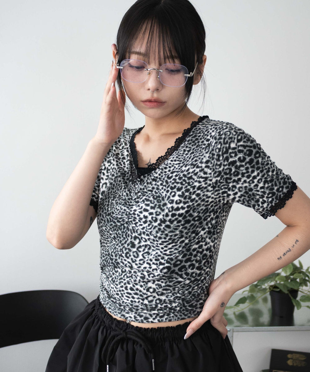 グレー モデル：159cm F着用