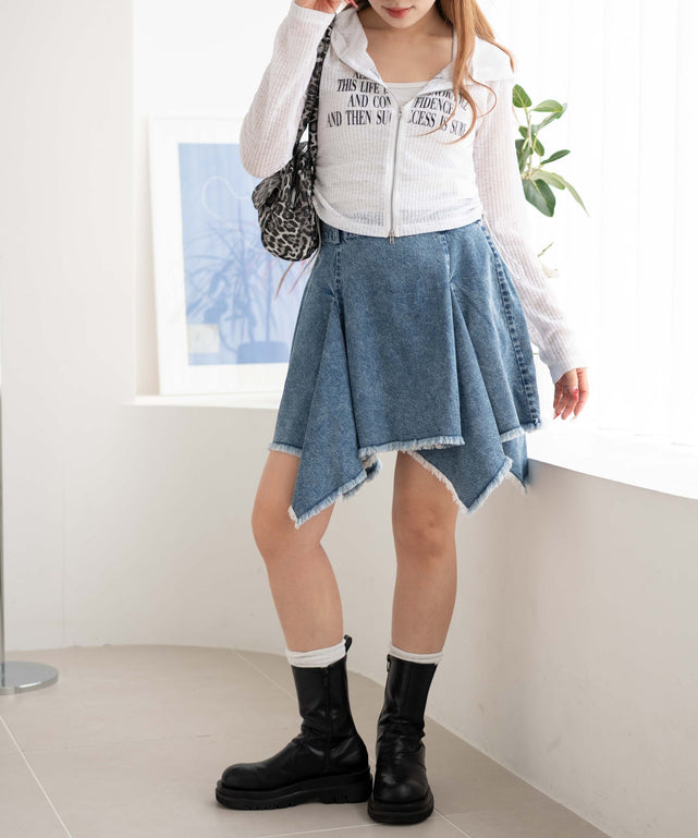 デニム中濃加工 モデル：155cm F着用