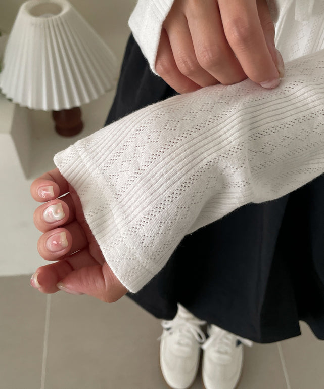 オフホワイト　モデル:157cm F着用