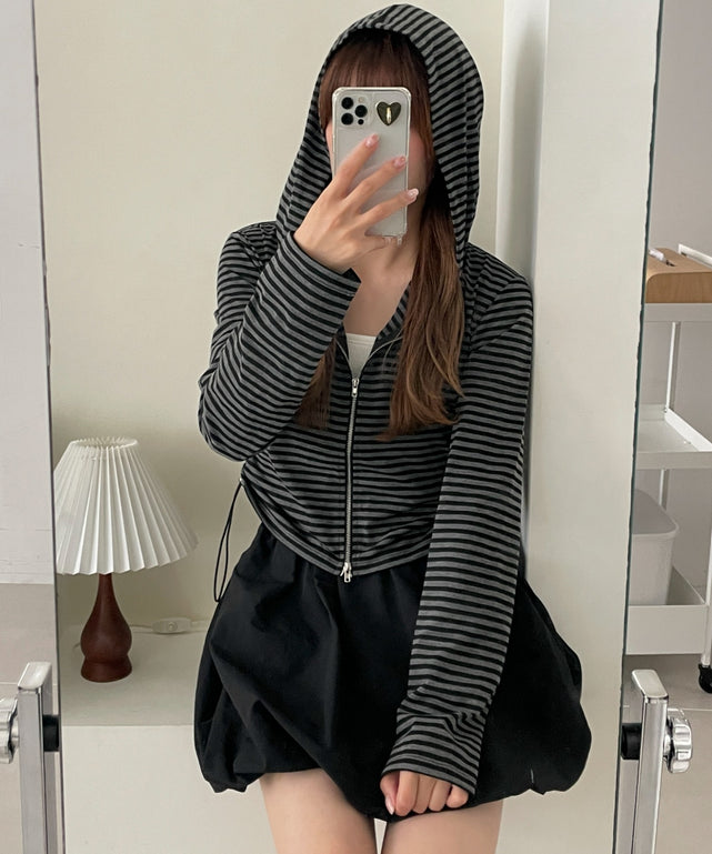 グレーボーダー　モデル:157cm F着用