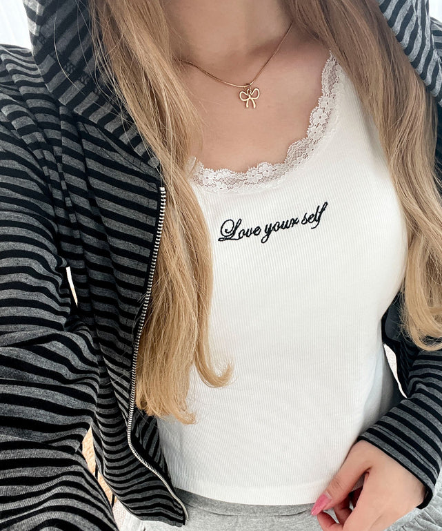 ホワイト モデル：160cm F着用